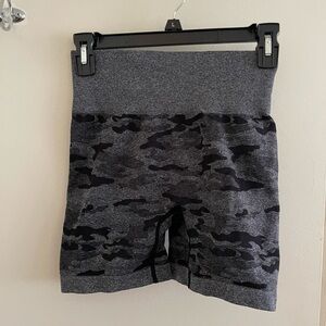Women’s bike shorts 3” seamless style black camo print high waisted